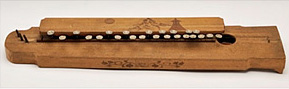 細工装飾の大正琴